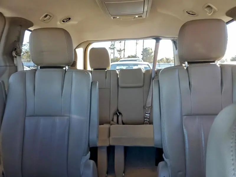 2016 CHRYSLER TOWN & COUNTRY TOURING  