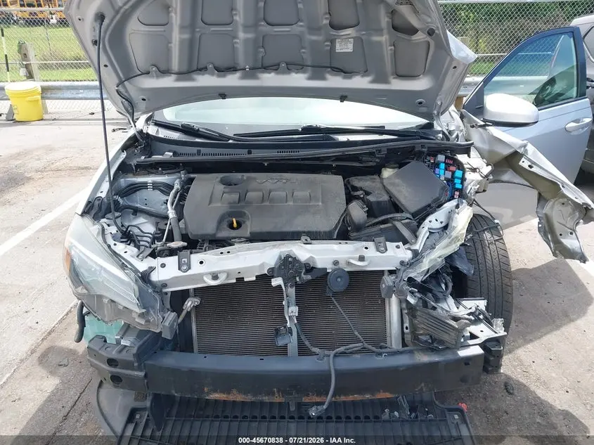 2018 TOYOTA COROLLA LE