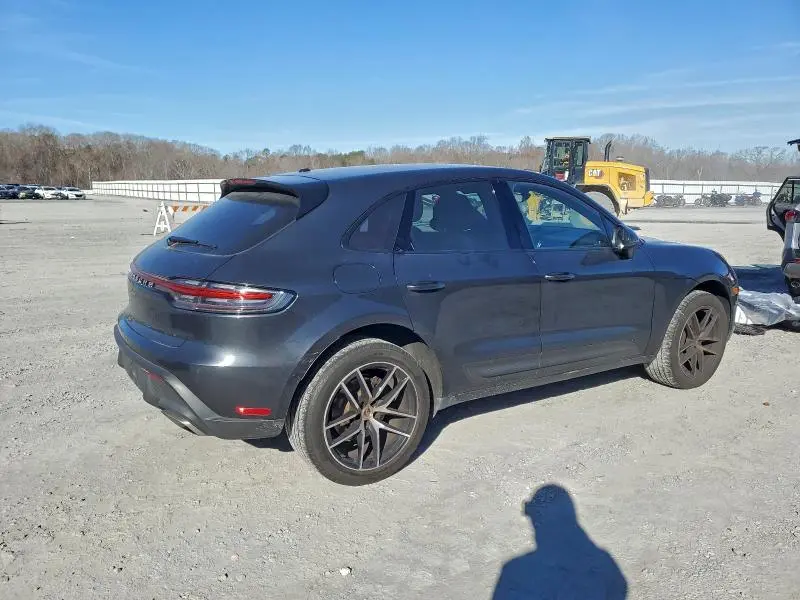 2022 PORSCHE MACAN   