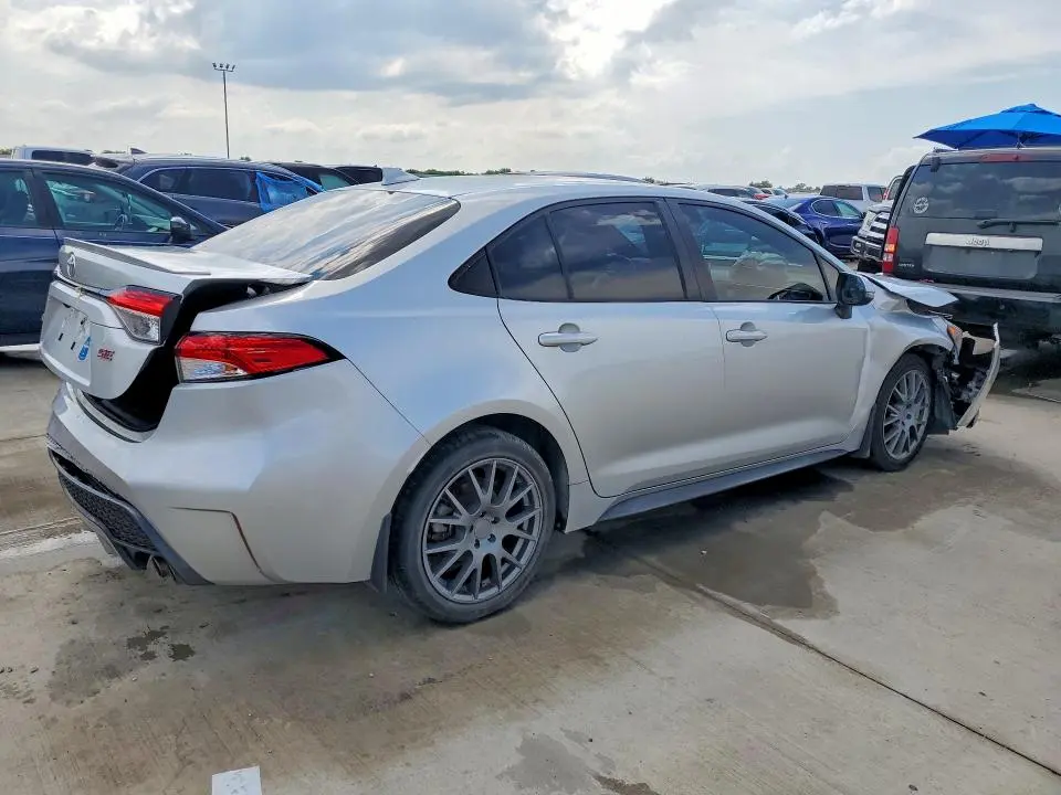 2020 TOYOTA COROLLA SE  