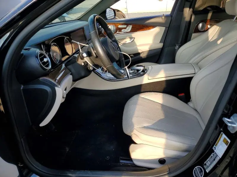 2017 MERCEDES-BENZ E 300  