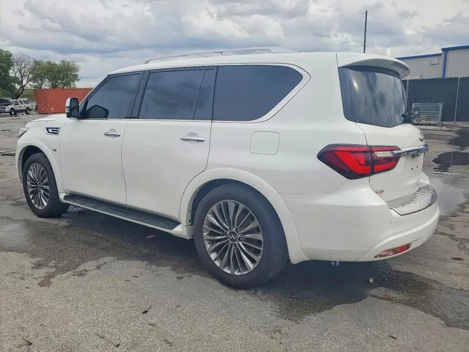2019 INFINITI QX80 LUXE  
