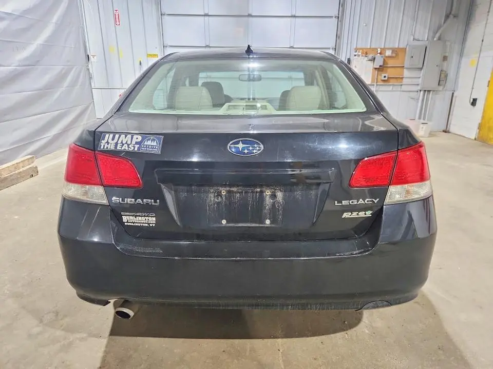 2013 SUBARU LEGACY 2.5I LIMITED  