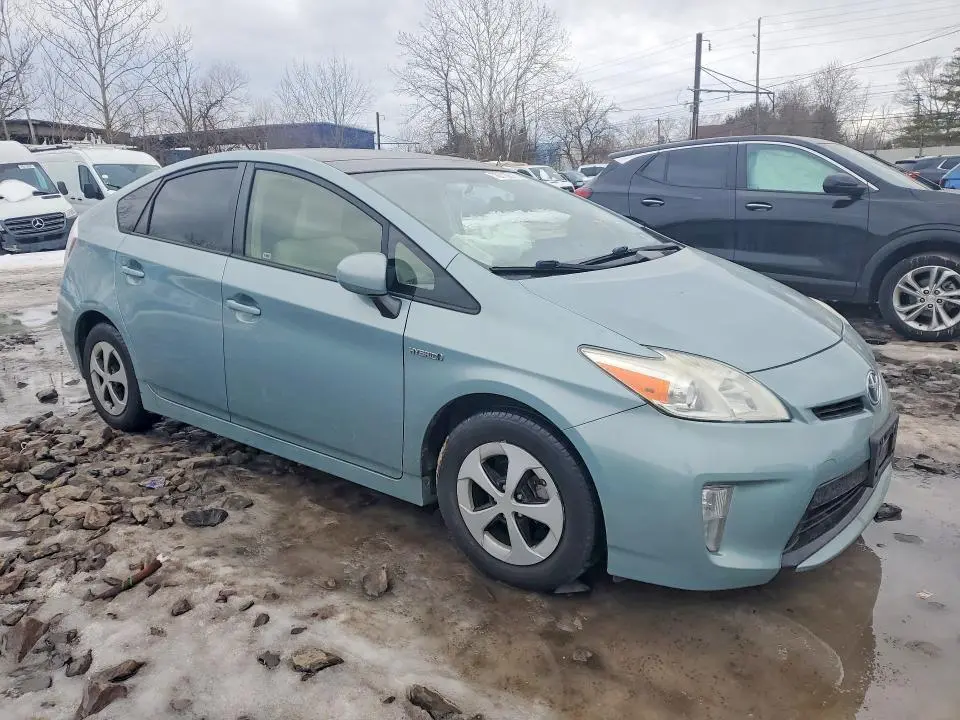 2013 TOYOTA PRIUS   