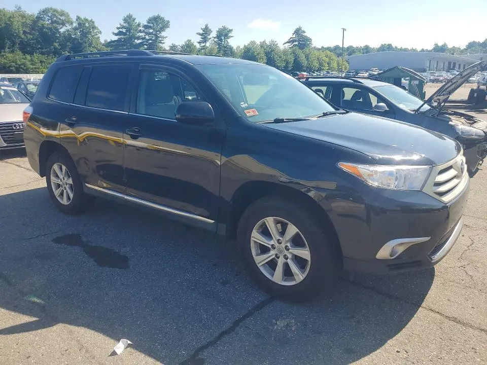 2011 TOYOTA HIGHLANDER BASE  