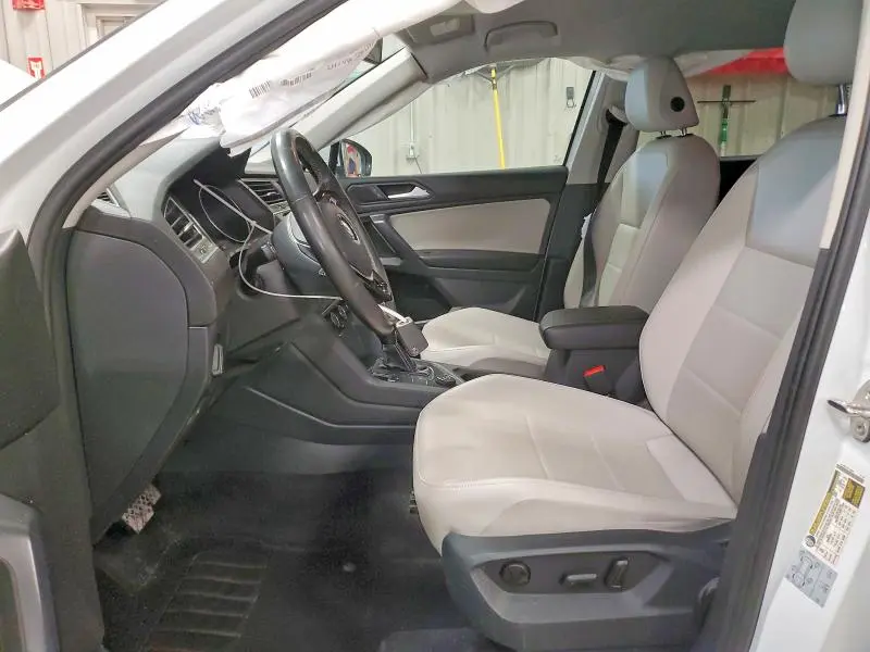 2021 VOLKSWAGEN TIGUAN SE  