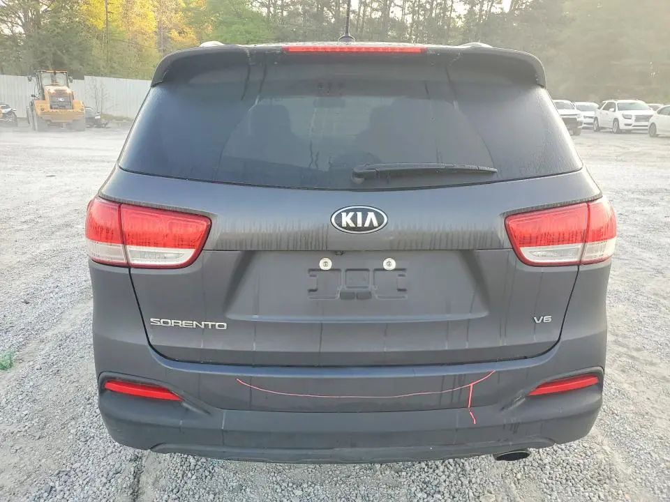 2017 KIA SORENTO LX V6  