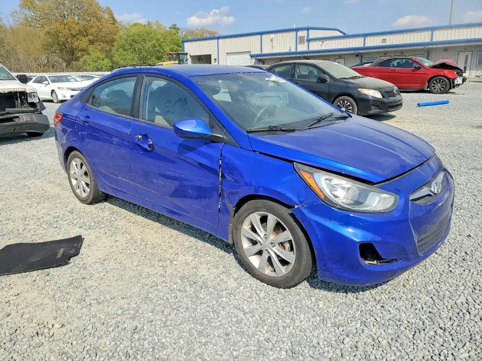 2013 HYUNDAI ACCENT GLS  