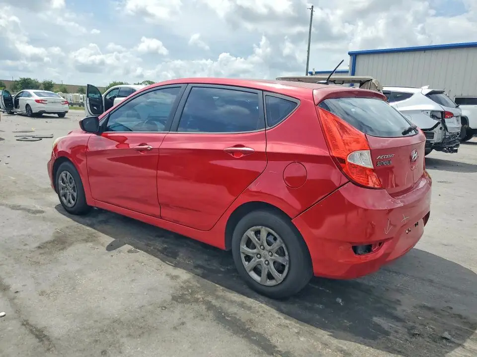 2012 HYUNDAI ACCENT GS  