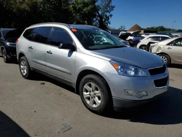 2011 CHEVROLET TRAVERSE LS  