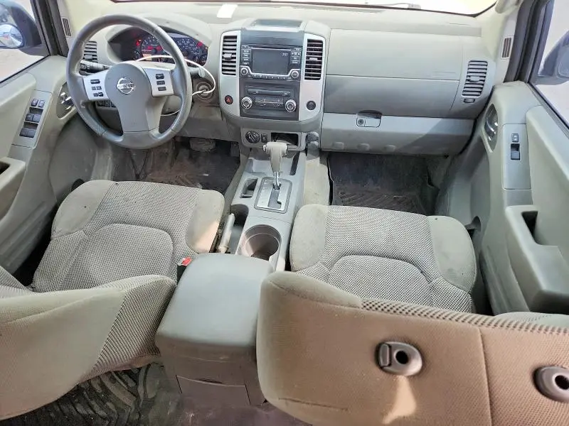 2015 NISSAN FRONTIER SV  