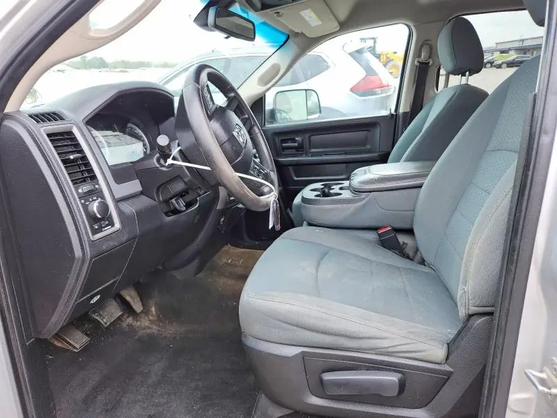 2013 RAM 1500 ST  