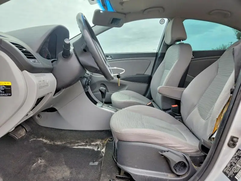2015 HYUNDAI ACCENT GLS  