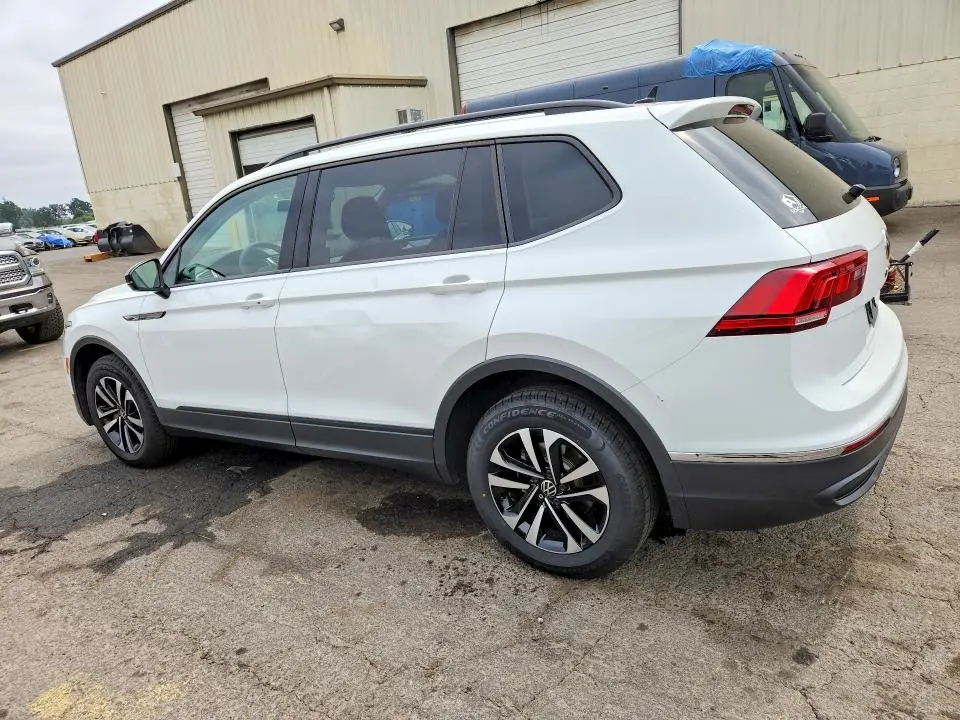 2022 VOLKSWAGEN TIGUAN S  