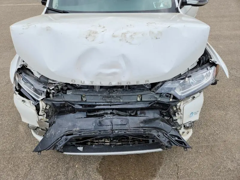 2018 MITSUBISHI OUTLANDER SE  