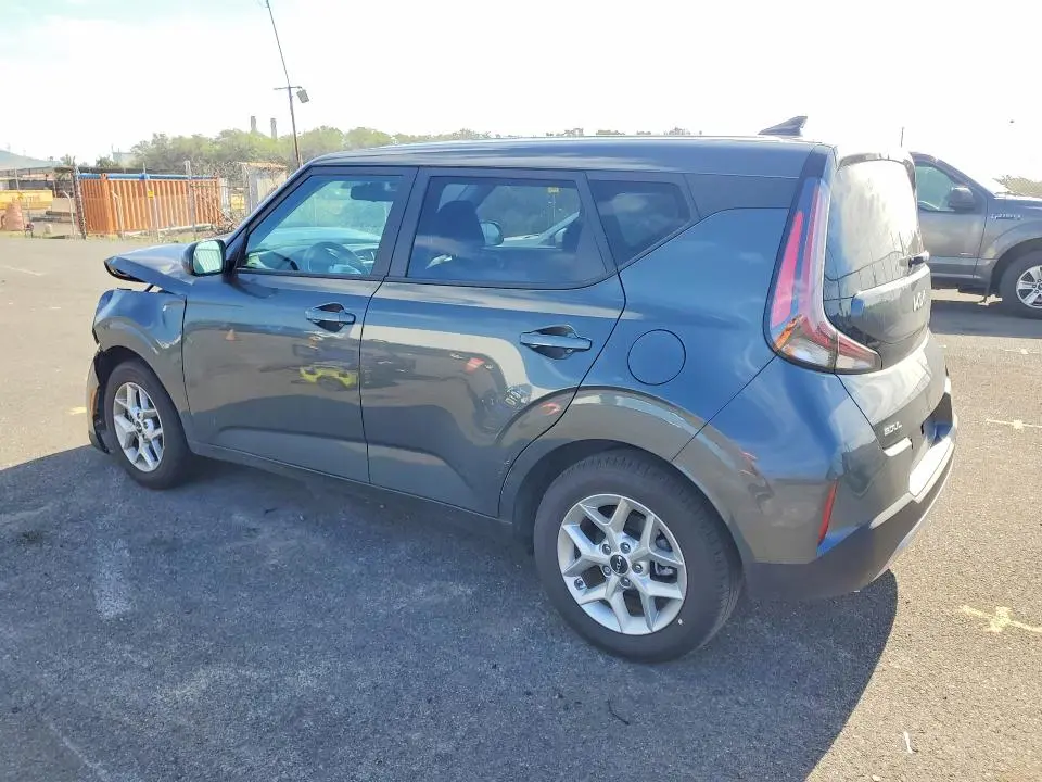 2025 KIA SOUL LX  