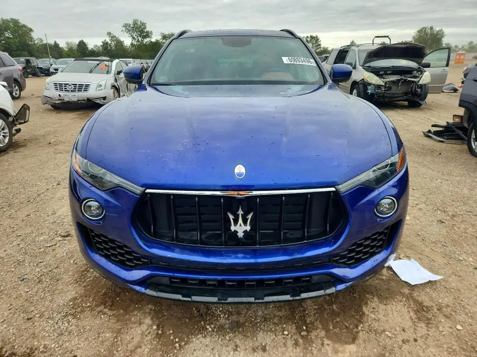 2017 MASERATI LEVANTE SPORT  