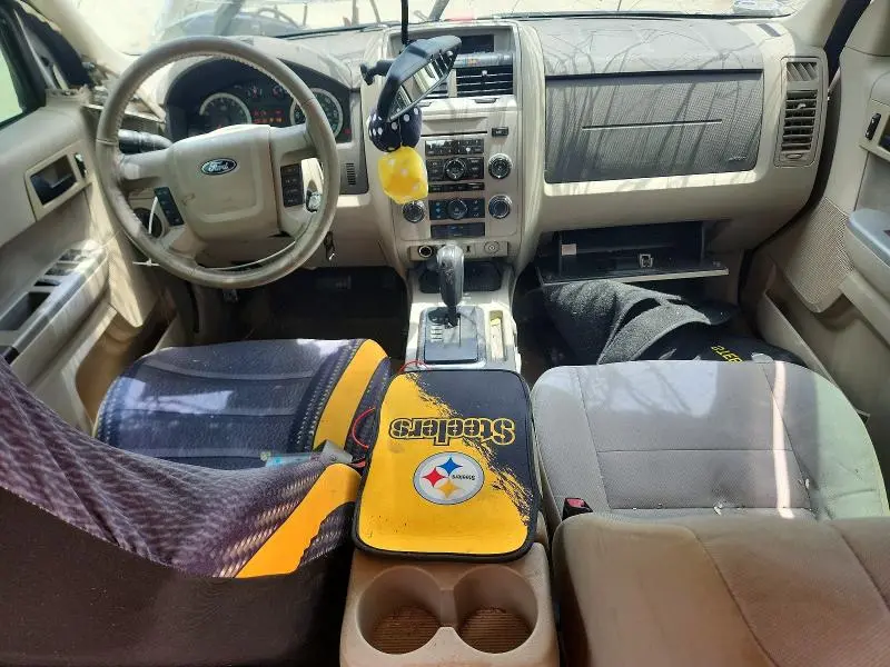 2011 FORD ESCAPE XLT  