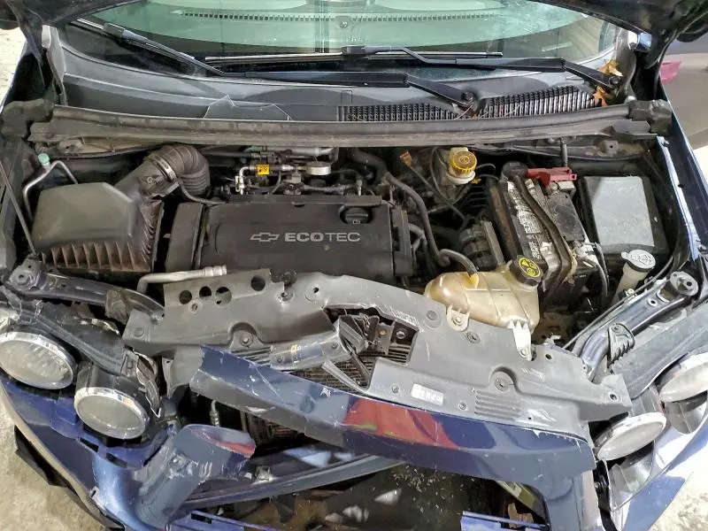 2015 CHEVROLET SONIC LT  