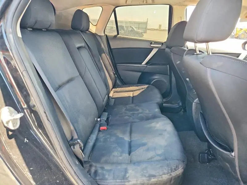 2011 MAZDA 3 S  