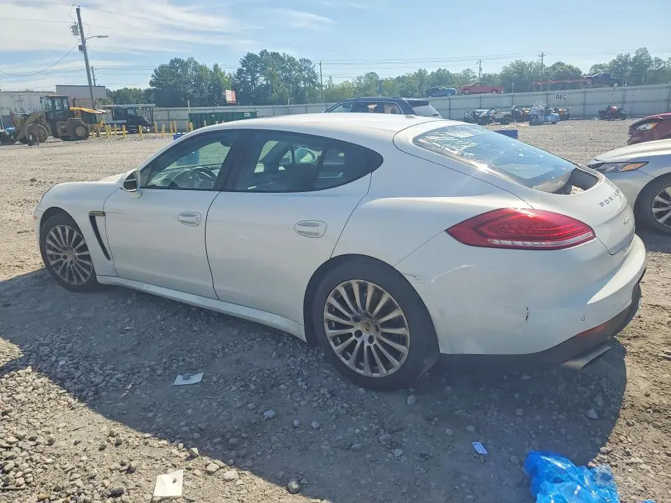2016 PORSCHE PANAMERA 2  