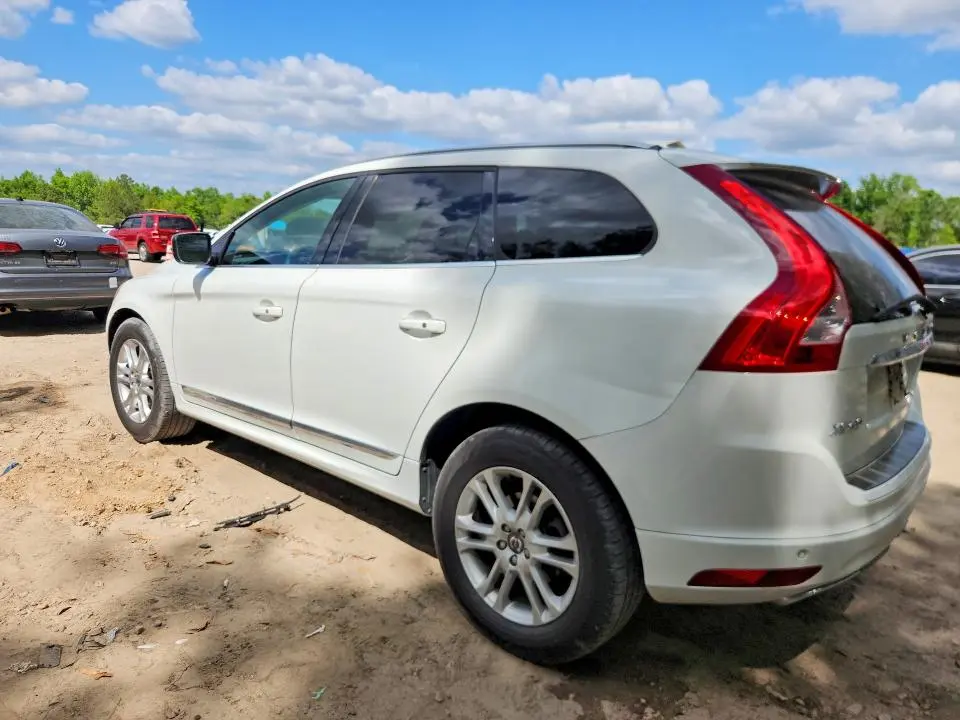 2016 VOLVO XC60 T5 PLATINUM  
