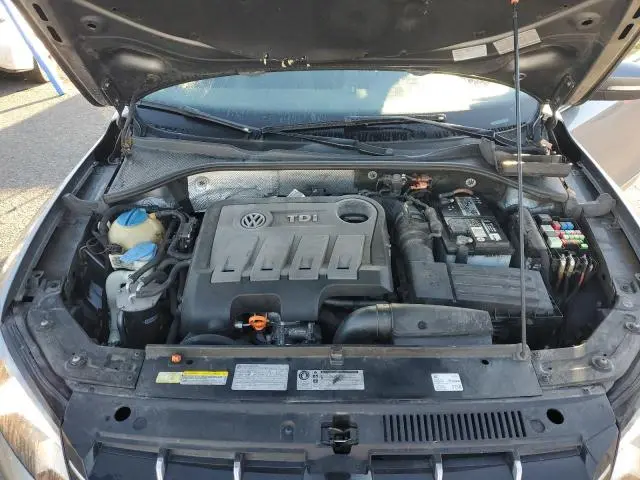 2013 VOLKSWAGEN PASSAT SEL  