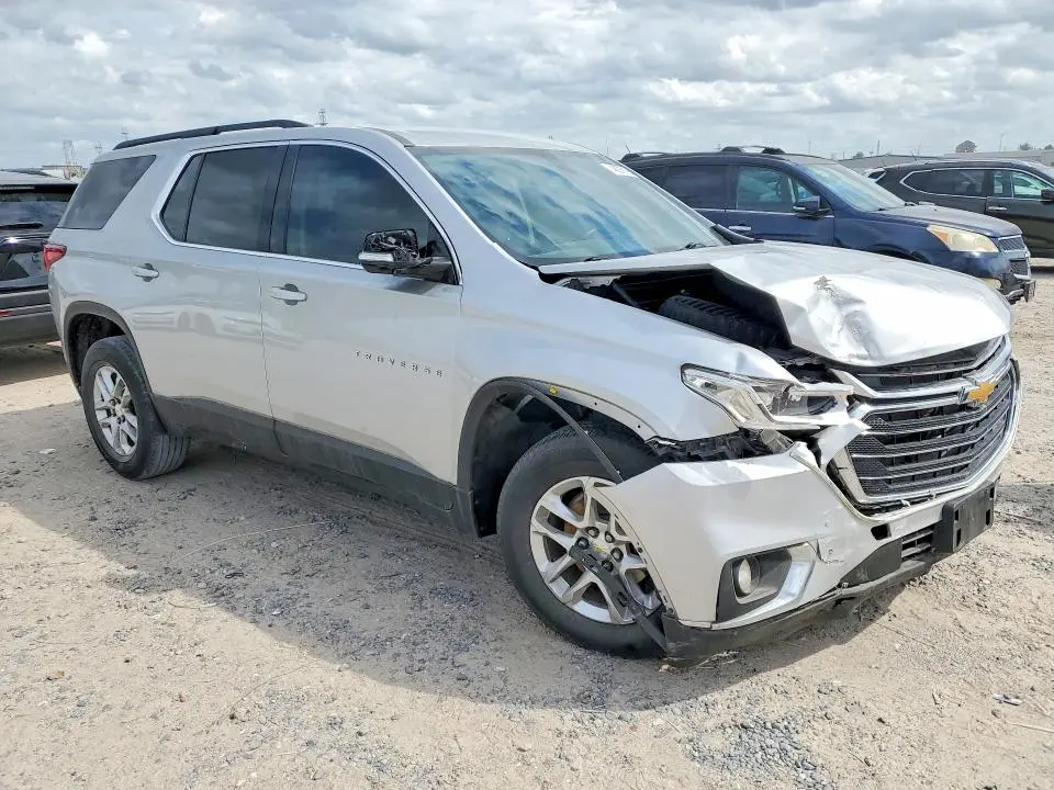 2020 CHEVROLET TRAVERSE LT  