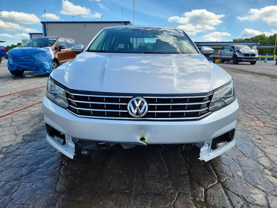 2016 VOLKSWAGEN PASSAT S  