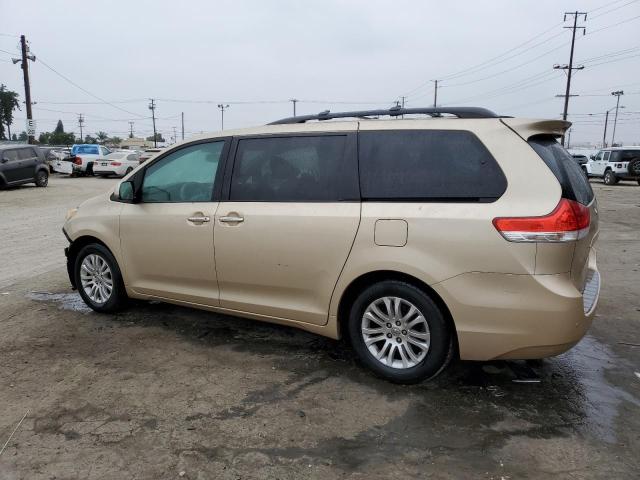 2011 TOYOTA SIENNA XLE