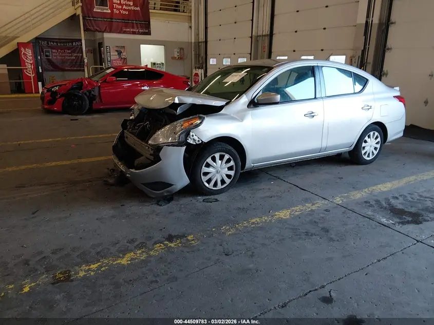 2019 NISSAN VERSA 1.6 SV