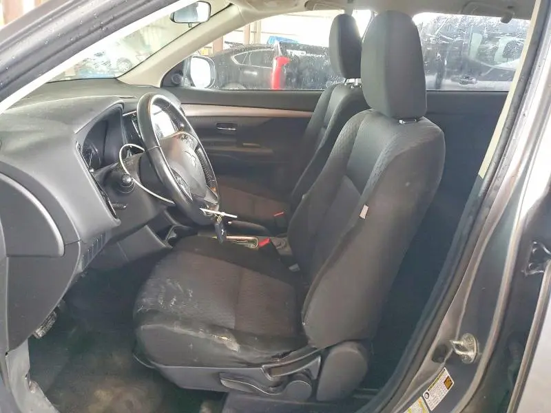 2014 MITSUBISHI OUTLANDER SE  