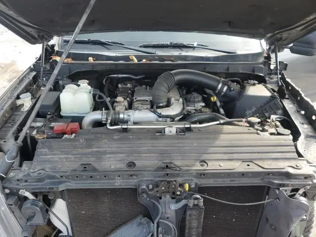 2019 NISSAN TITAN XD SL  