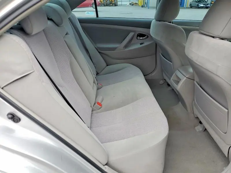 2011 TOYOTA CAMRY LE  