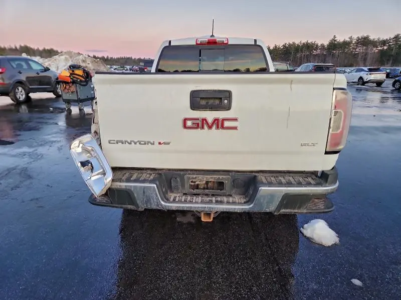2018 GMC CANYON SLT  