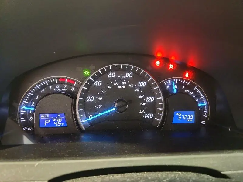 2013 TOYOTA CAMRY LE  