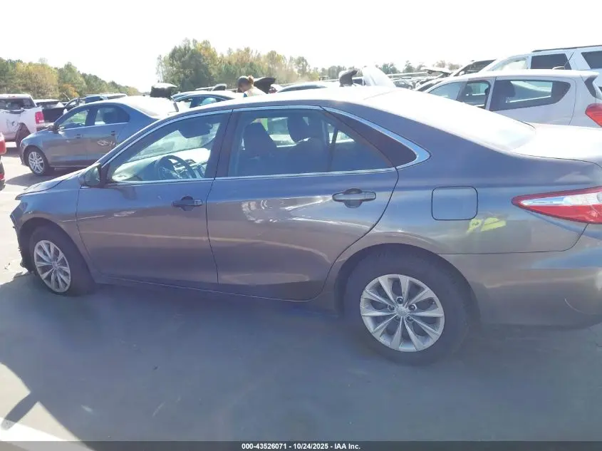 2016 TOYOTA CAMRY LE