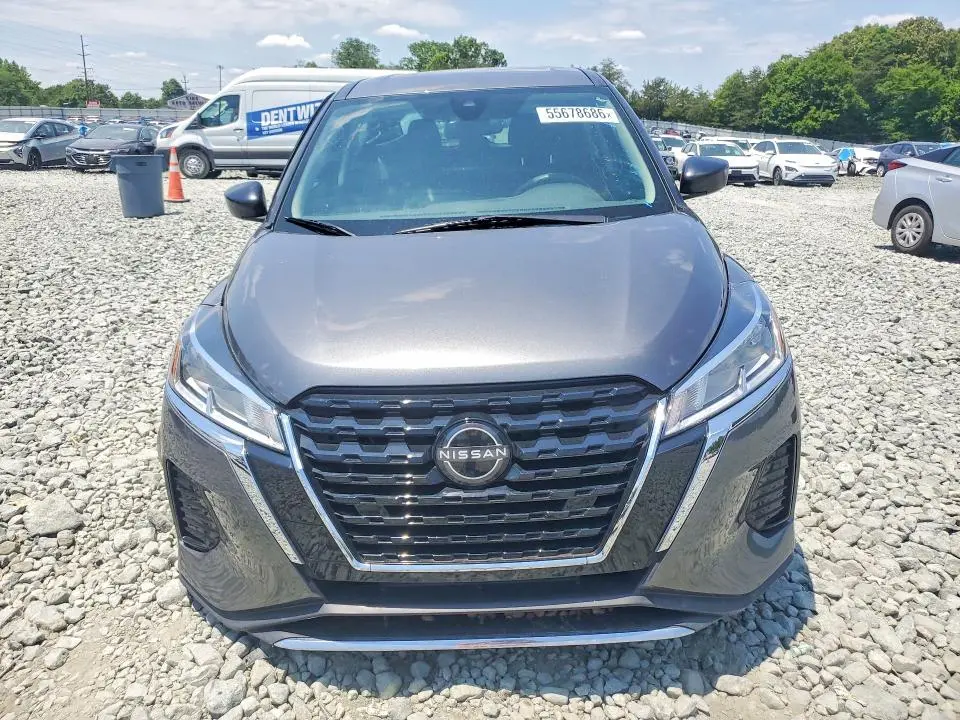 2022 NISSAN KICKS S  