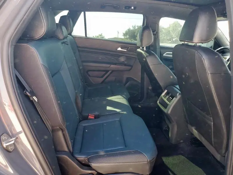 2023 VOLKSWAGEN ATLAS CROSS SPORT SEL R-LINE  