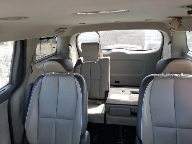2017 KIA SEDONA LX  