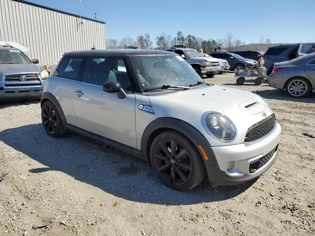 2011 MINI COOPER S  
