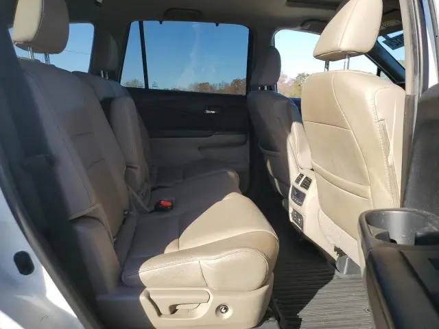 2017 HONDA PILOT TOURING  