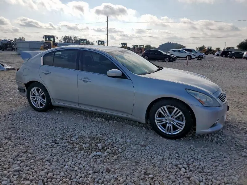 2013 INFINITI G37 BASE  