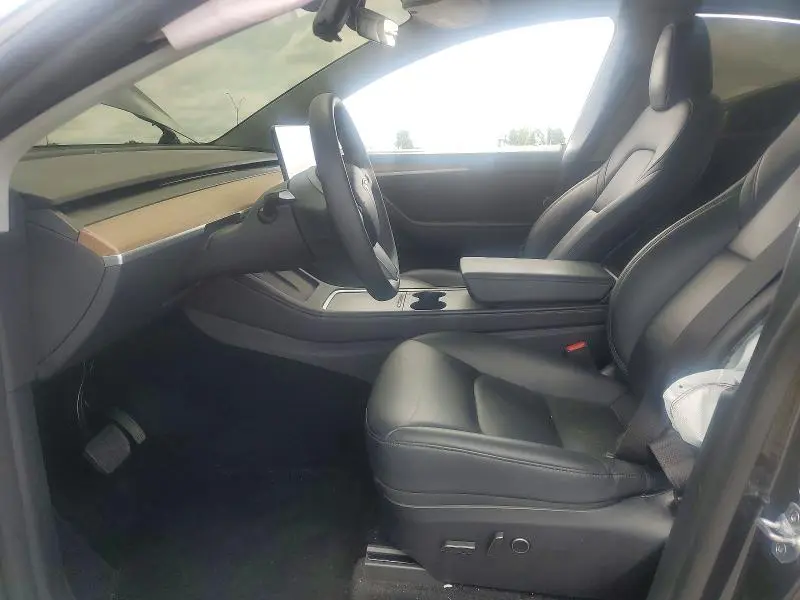 2025 TESLA MODEL Y   
