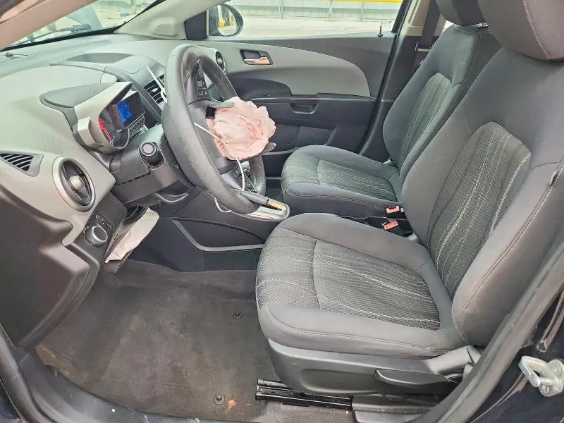 2013 CHEVROLET SONIC LT  