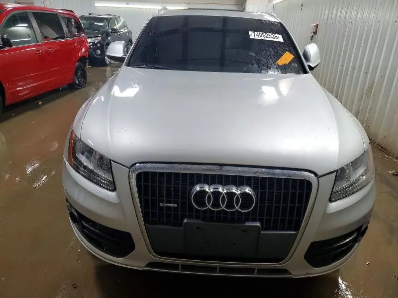 2011 AUDI Q5 PREMIUM  
