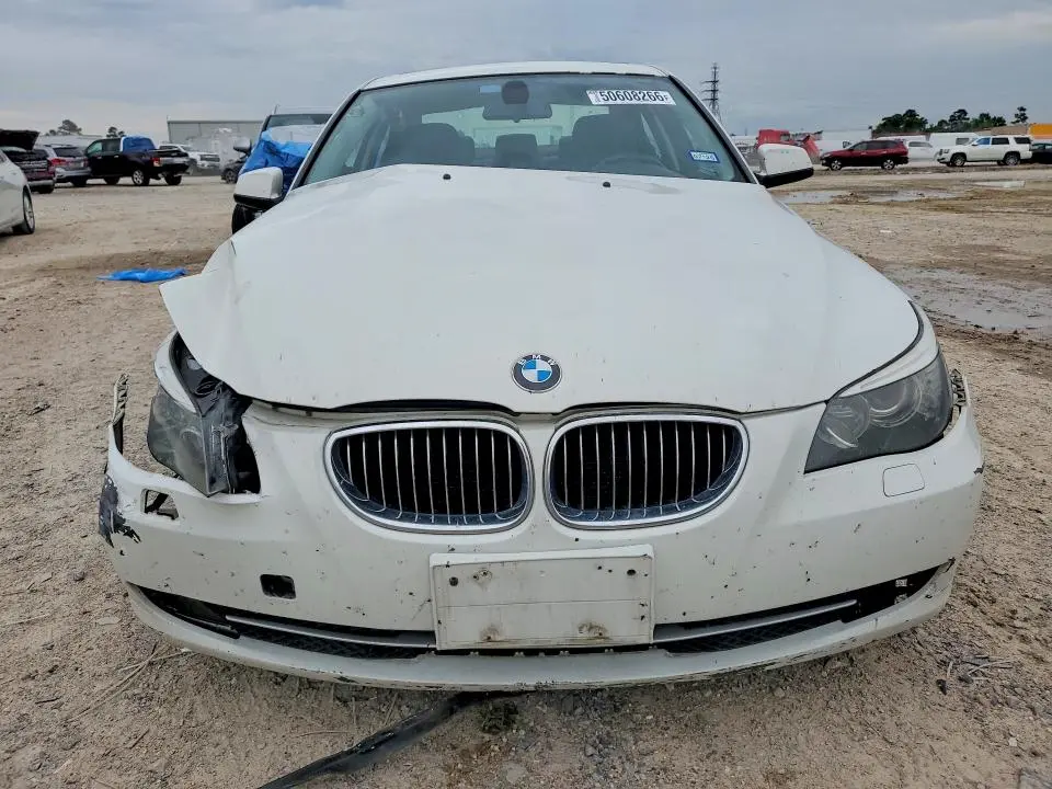 2010 BMW 528 I  