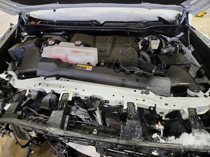 2023 TOYOTA TUNDRA SR5  