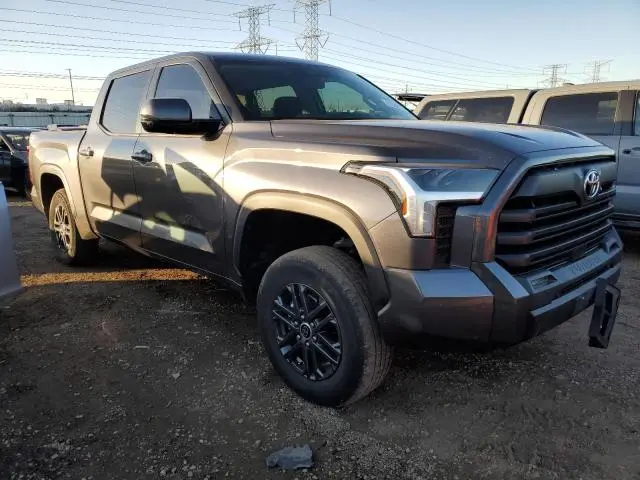 2024 TOYOTA TUNDRA CREWMAX SR  