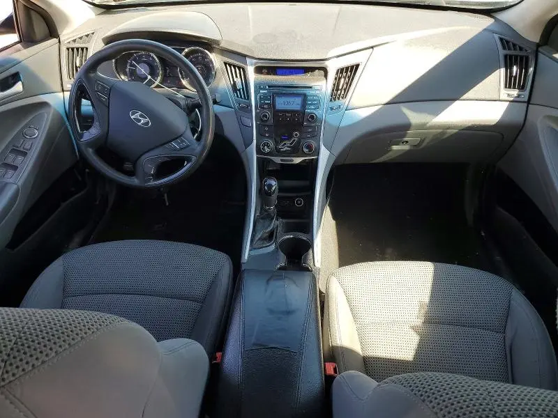 2011 HYUNDAI SONATA GLS  